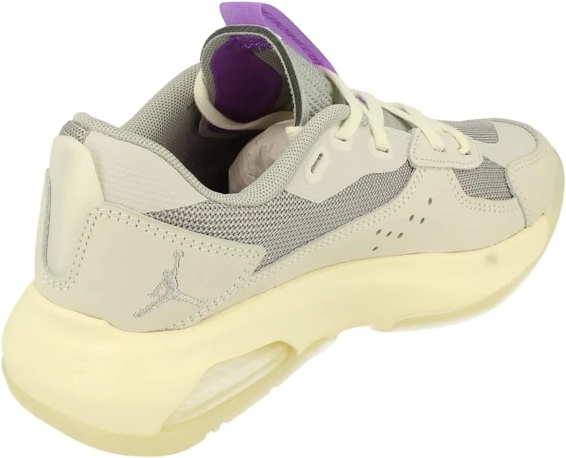 Nike Womens Jordan Air 200E Fitness Lifestyle Athletic and Training Shoes