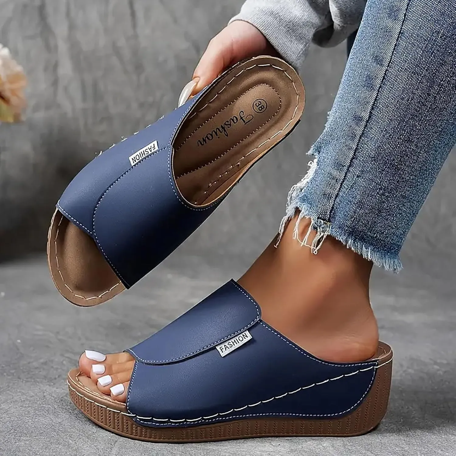 Orthopedic Sandals for Women, Comfortable Arch Support Slides Slip on Dressy Summer Fashion Orthotic Slides Leather Platform Wedge Sandals Ladies Lightweight Thick Cushion Slippers