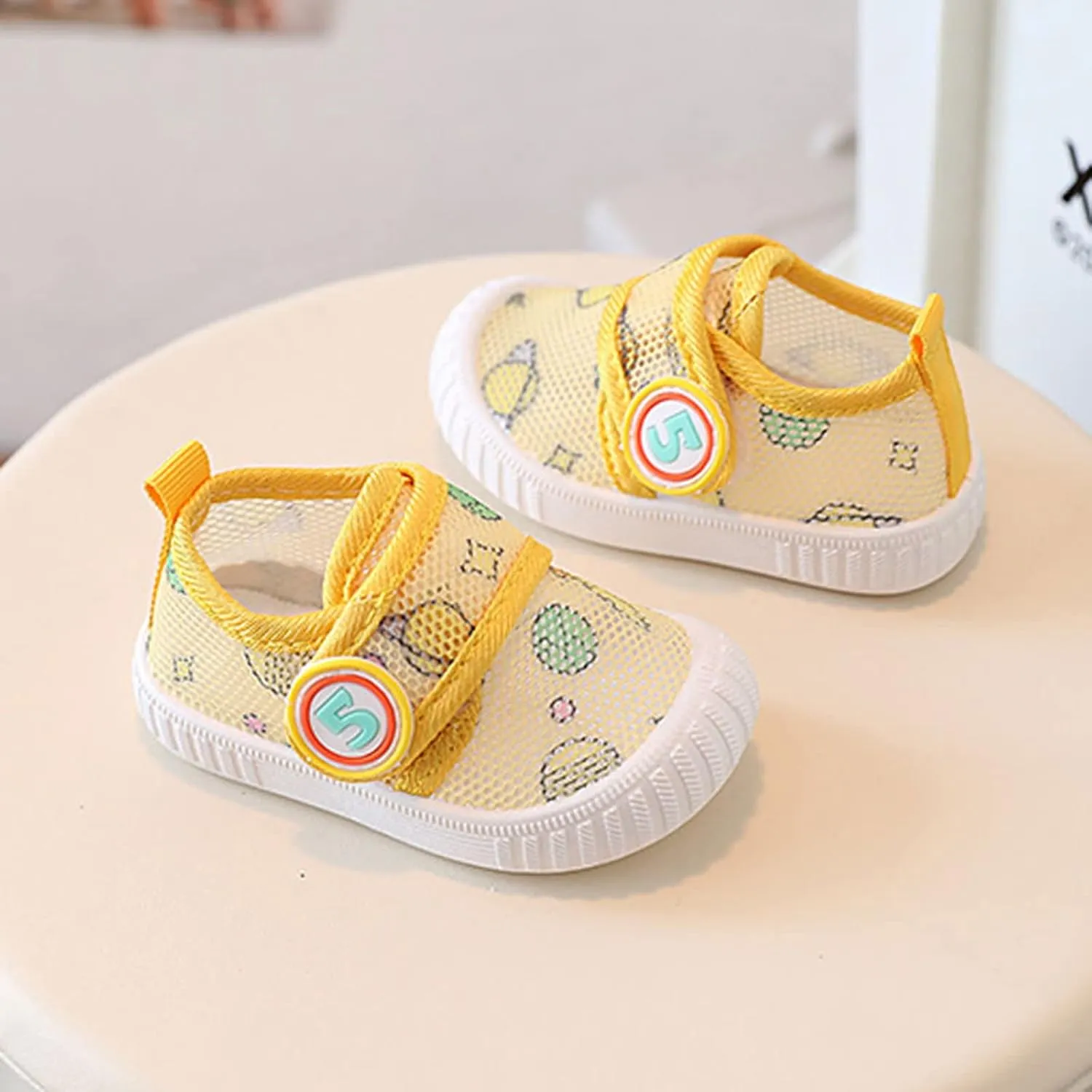 Toddler Girl Baby Boy Squeak Sneakers Cute Comfort Anti-Slip Soft Sole First-Walking Little Kid Trainers Shoes